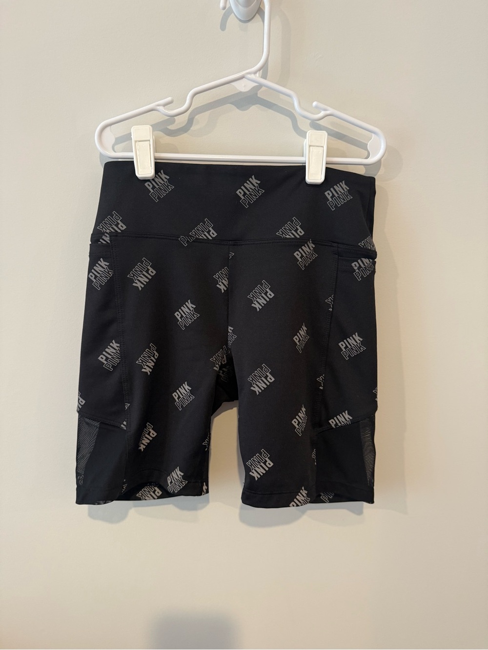 PINK Victoria's Secret Black Logo-Print Bike Shorts